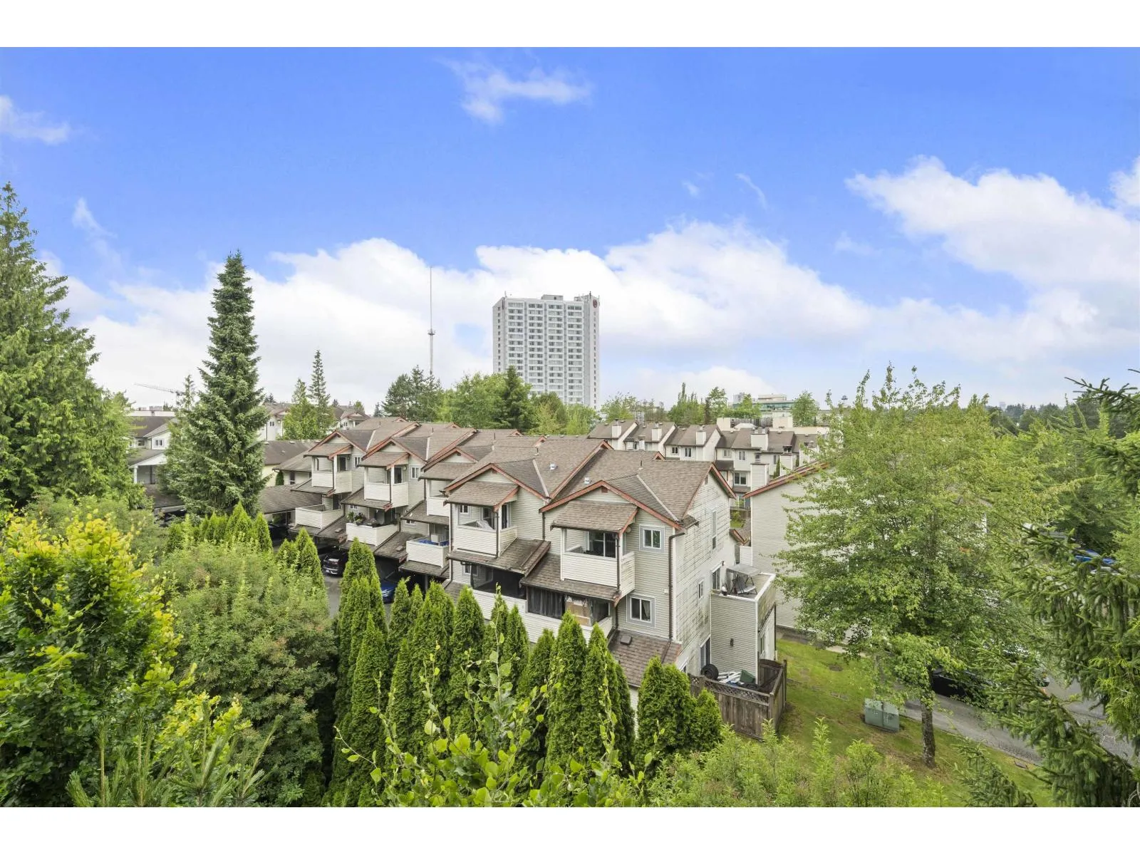 510 15388 105 AVENUE