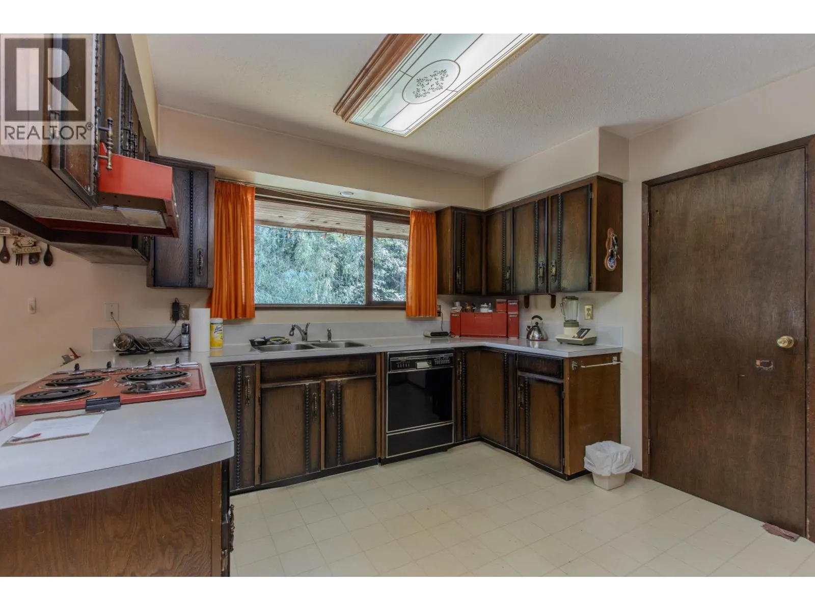 41560 GOVERNMENT ROAD