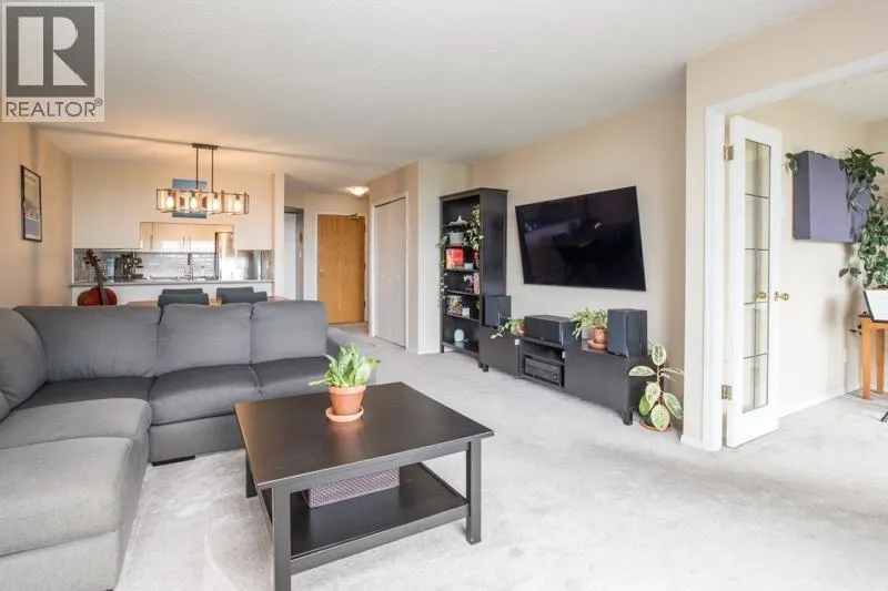 402 1045 QUAYSIDE DRIVE