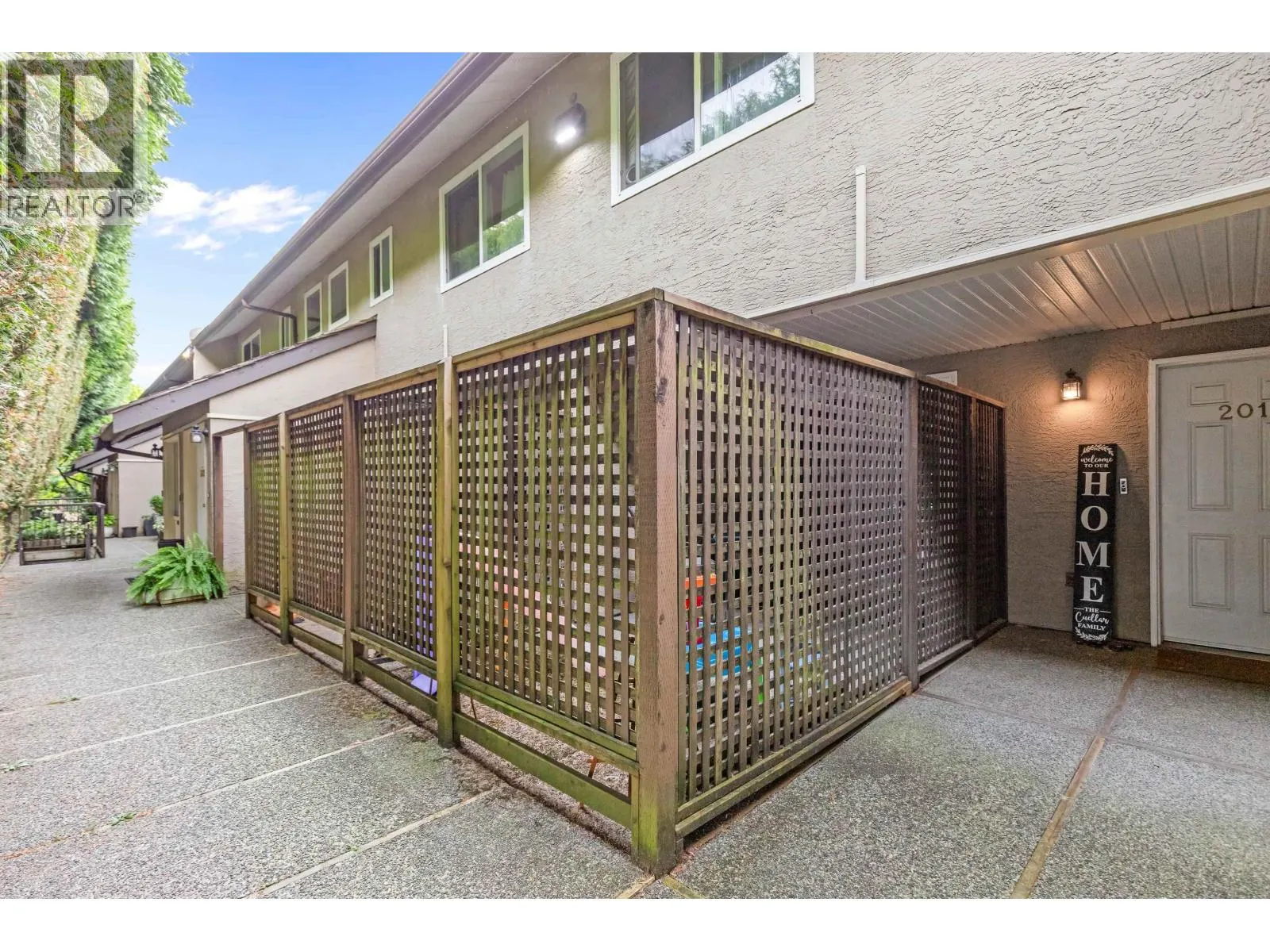 201 11724 225 STREET