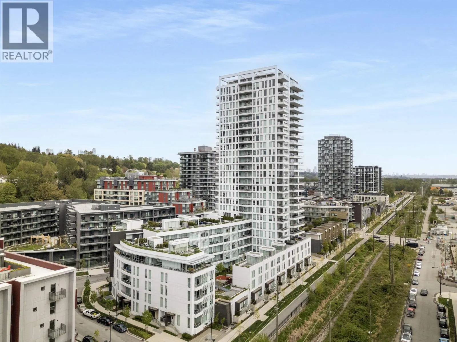 1304 3438 SAWMILL CRESCENT