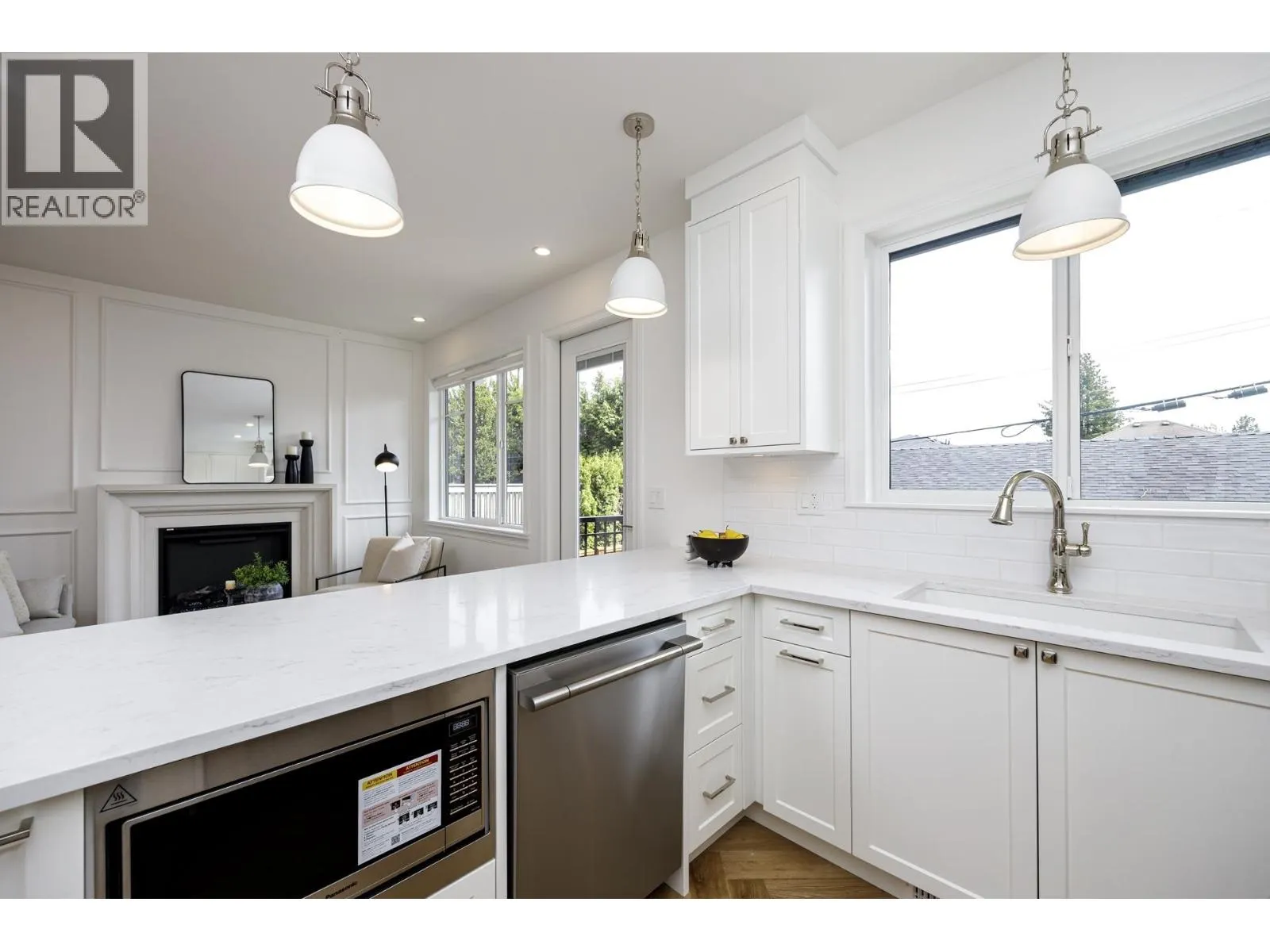 261 E 23RD STREET