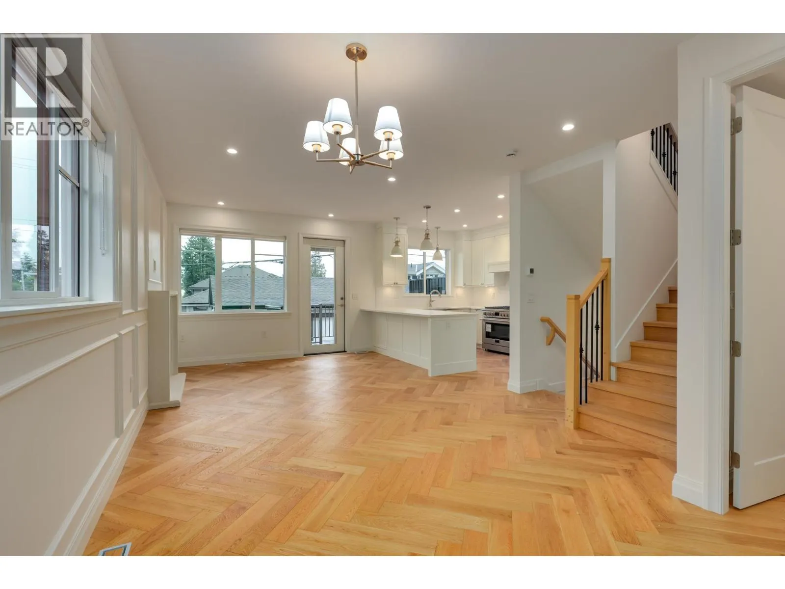 261 E 23RD STREET