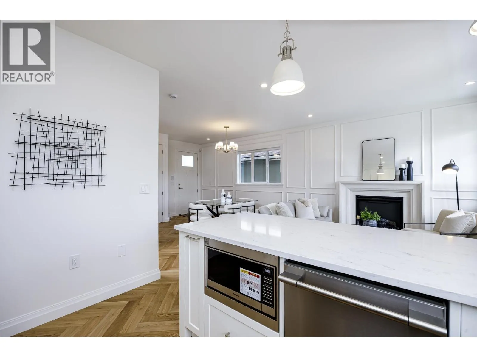 261 E 23RD STREET