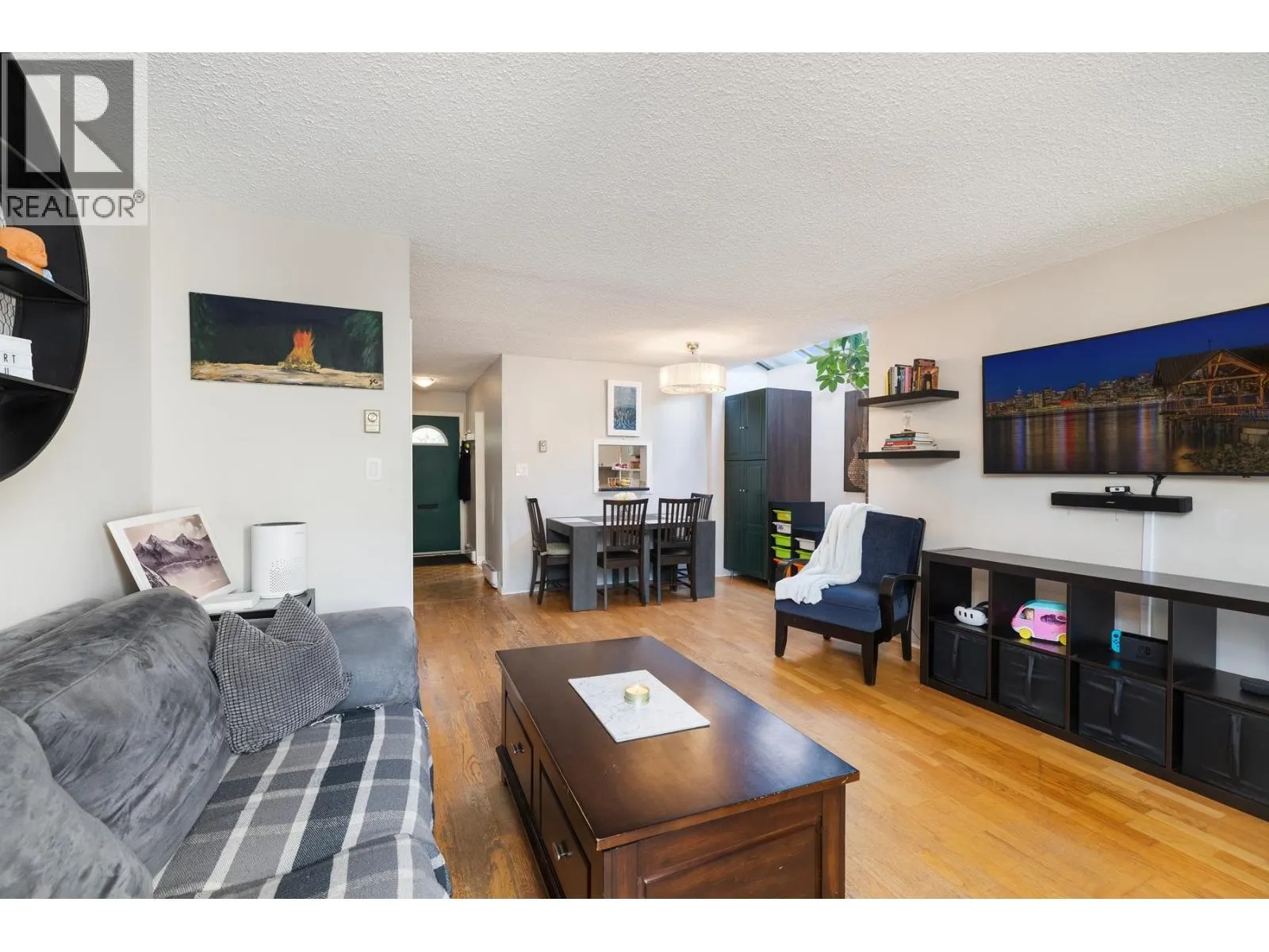 24 230 W 14TH STREET