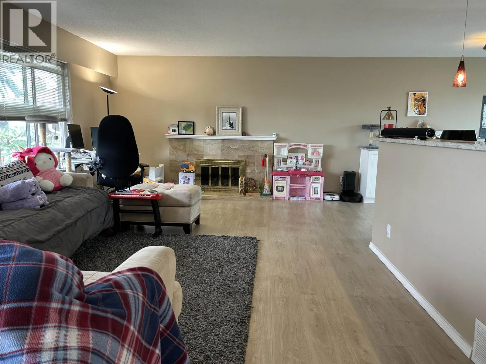 1455 FLORA PLACE