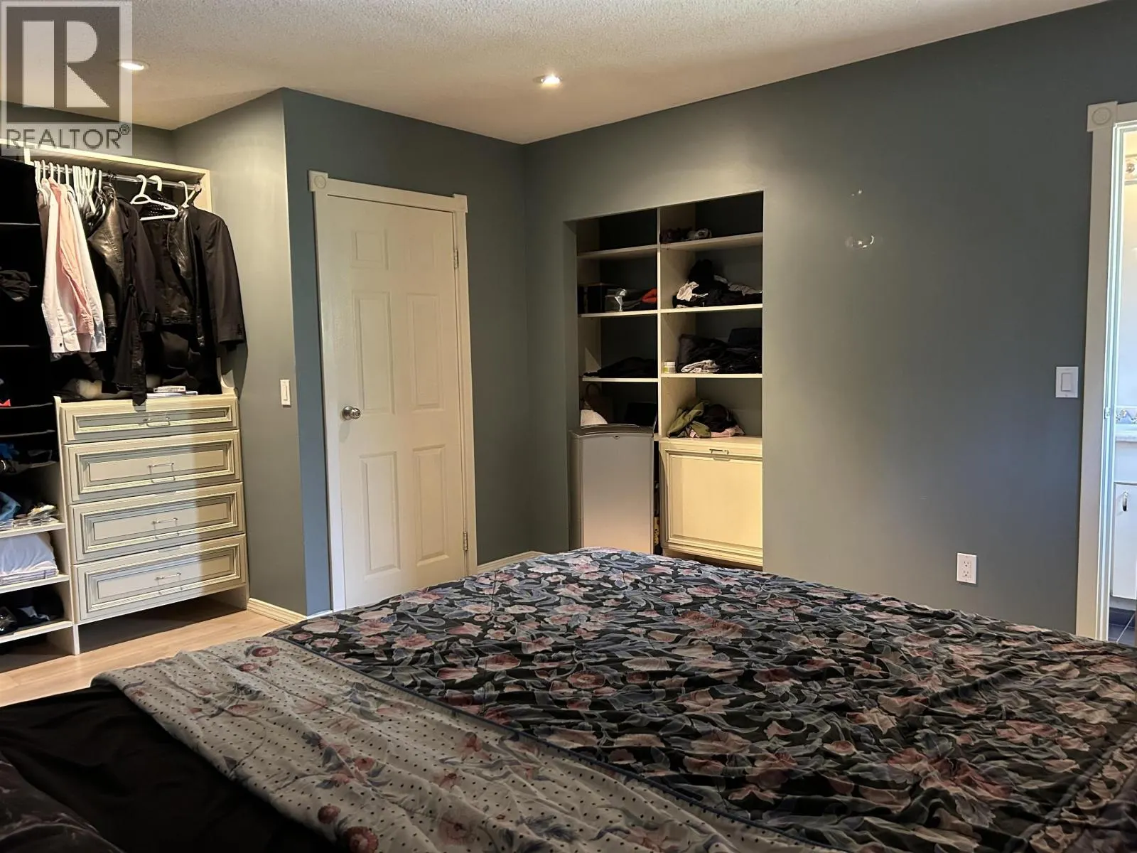 1455 FLORA PLACE