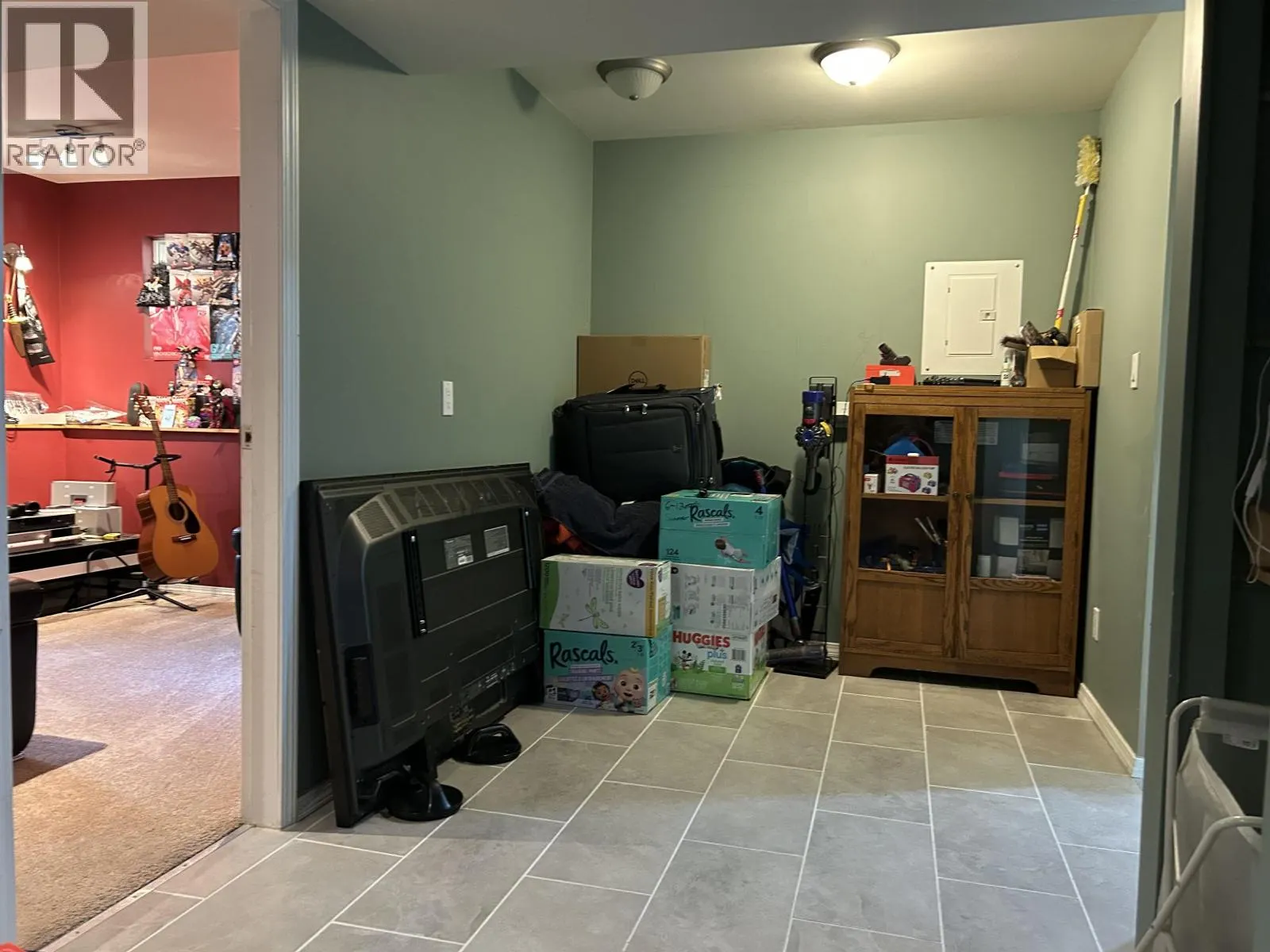 1455 FLORA PLACE