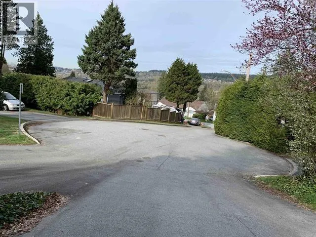 1455 FLORA PLACE