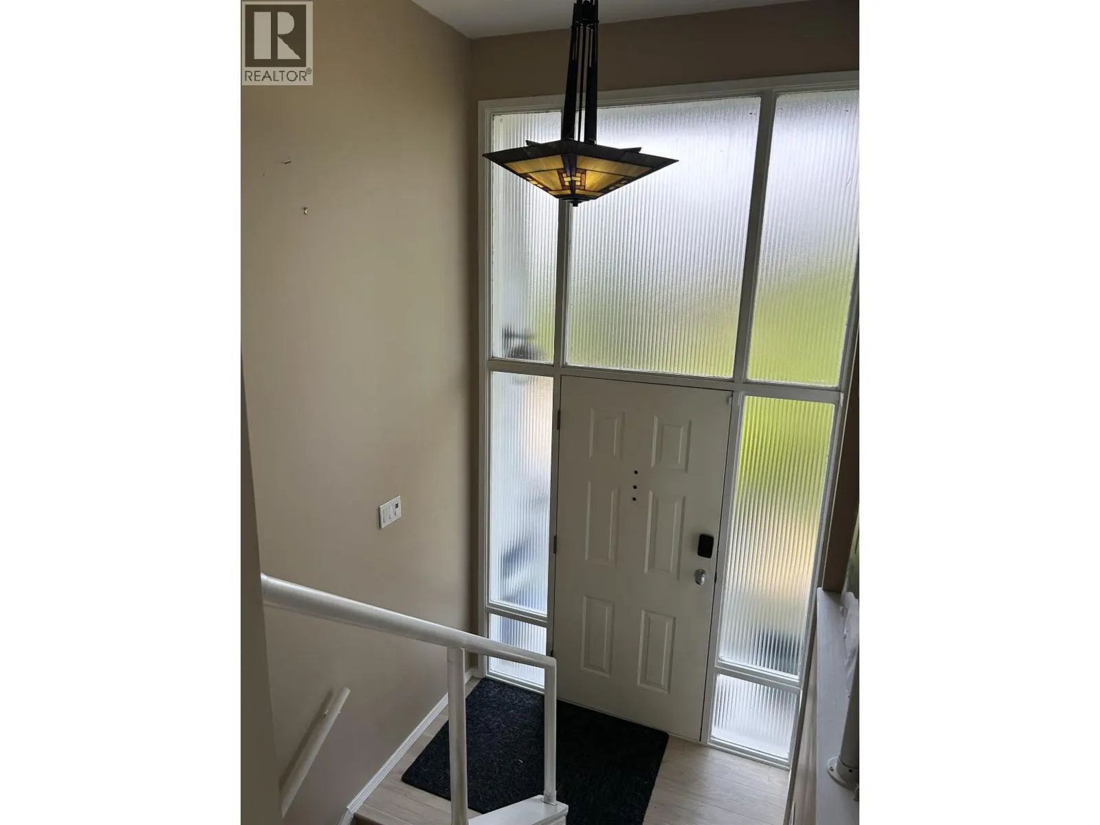 1455 FLORA PLACE