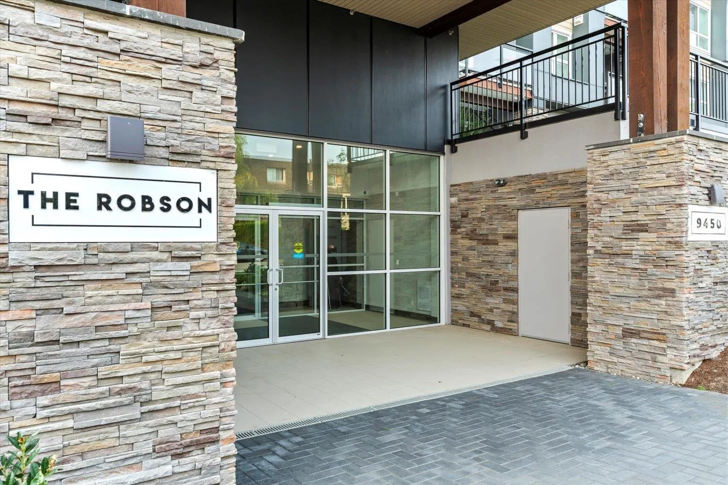 209 9450 ROBSON STREET|Chilliwack Proper West