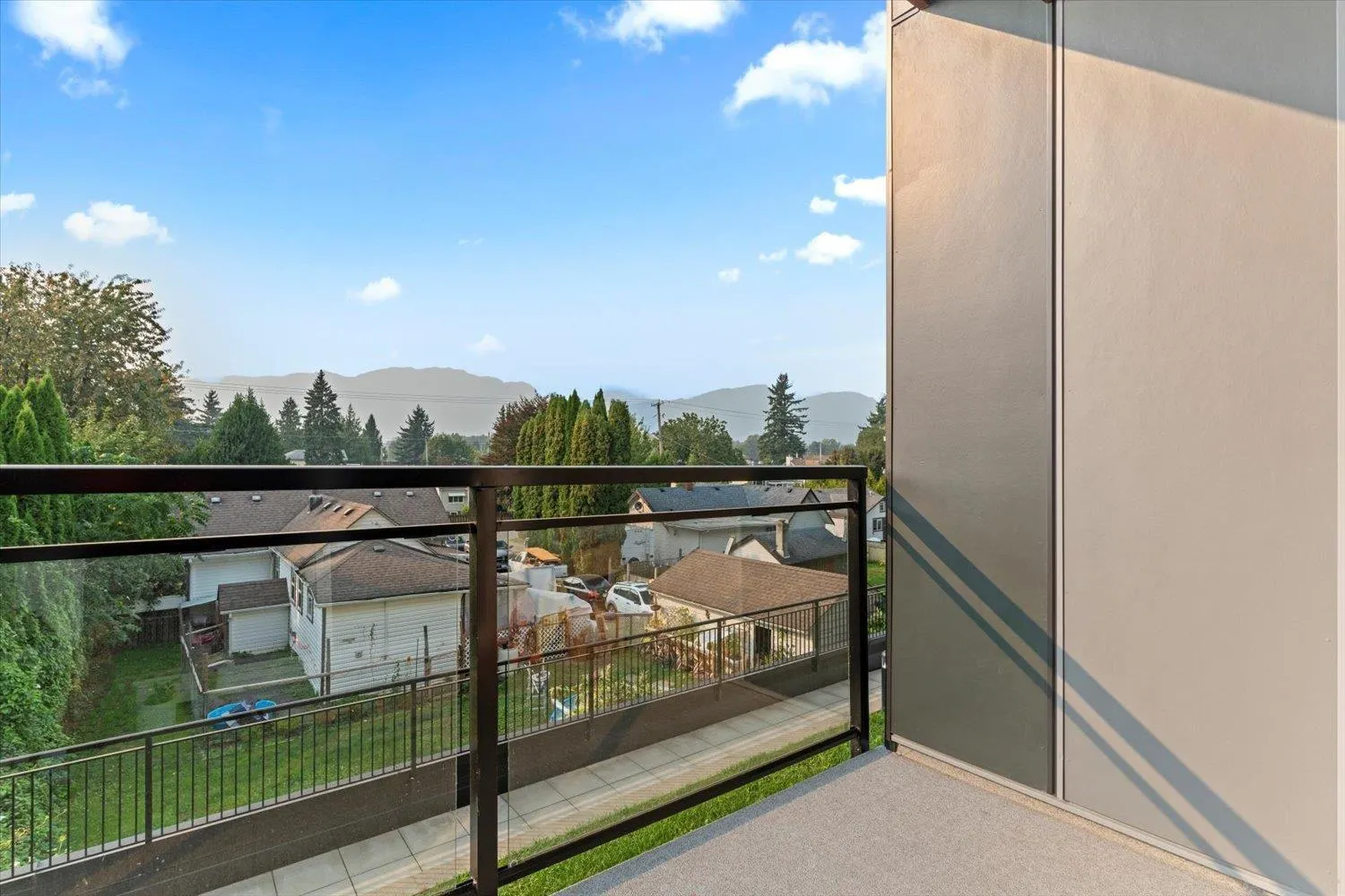 209 9450 ROBSON STREET|Chilliwack Proper West