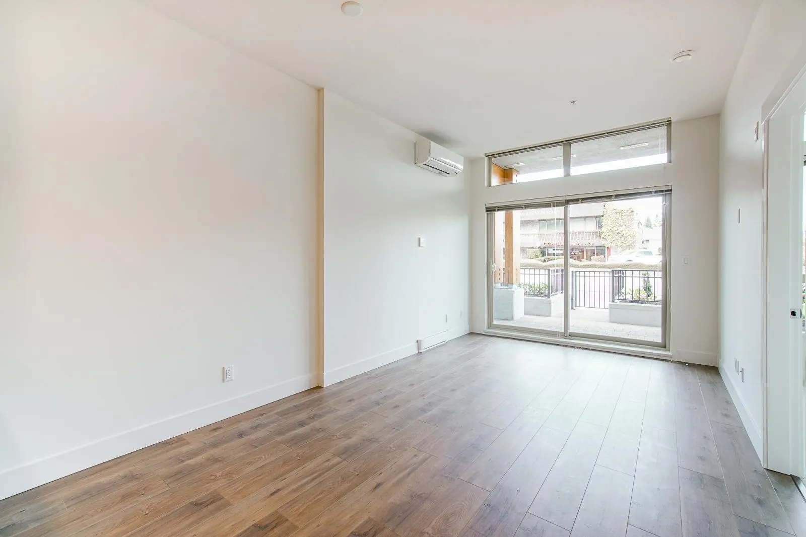 103 14022 NORTH BLUFF ROAD