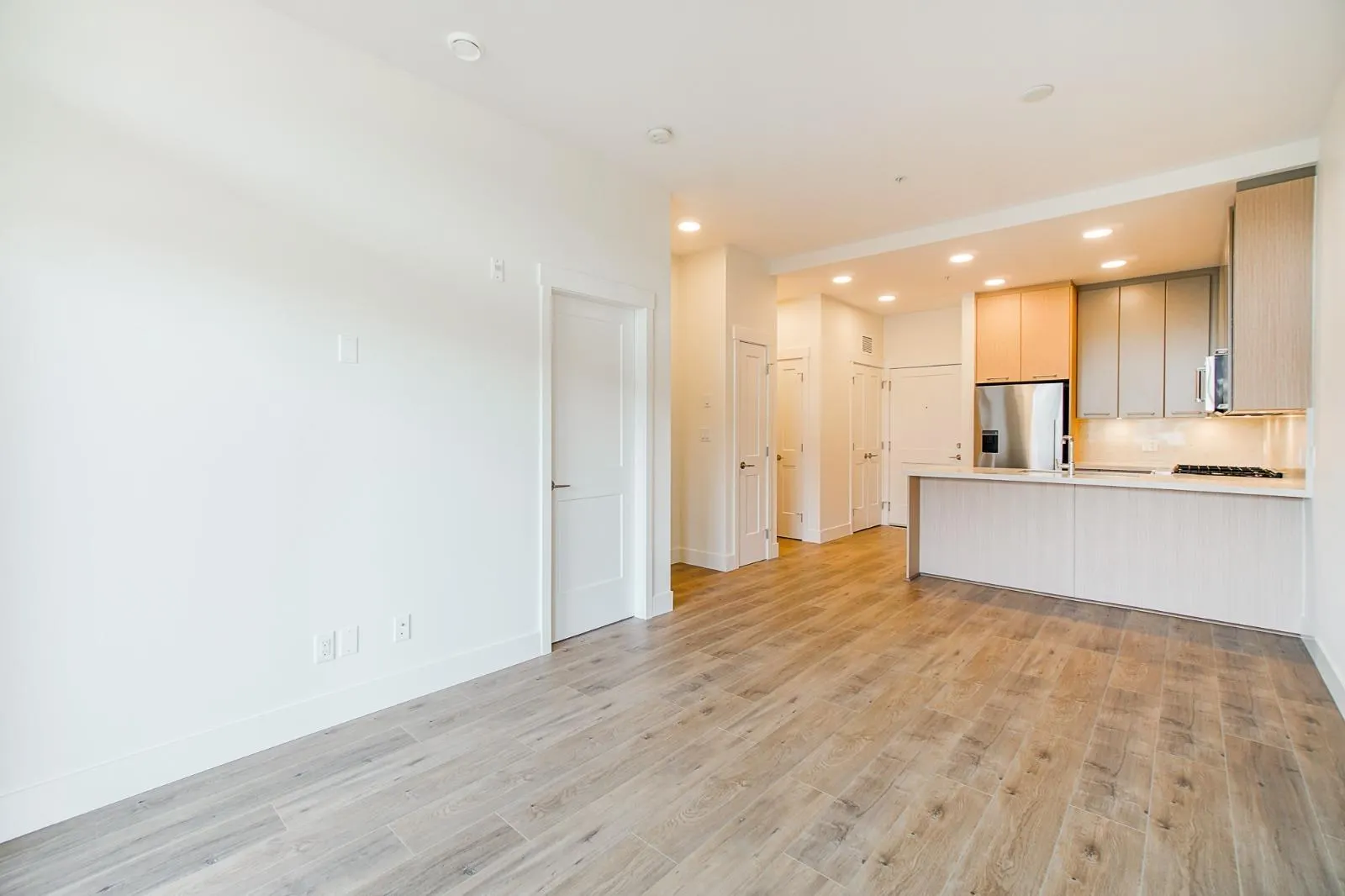 103 14022 NORTH BLUFF ROAD