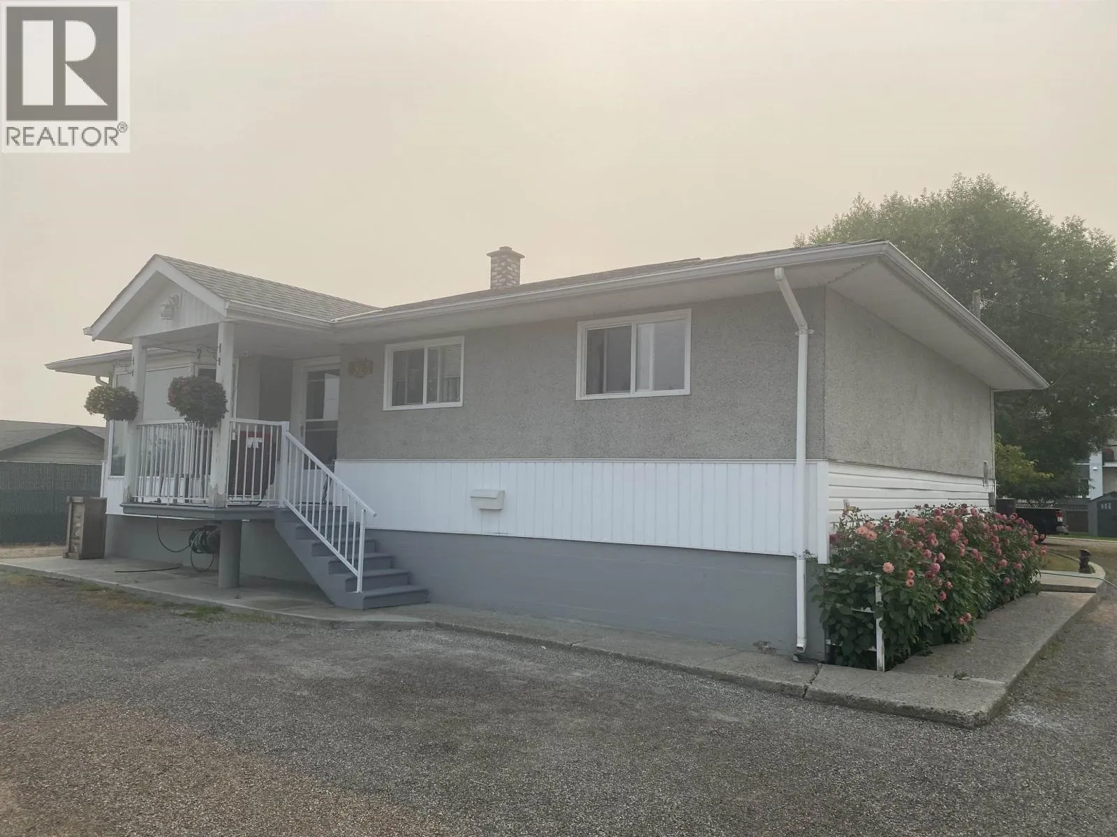 2923 FERRY AVENUE