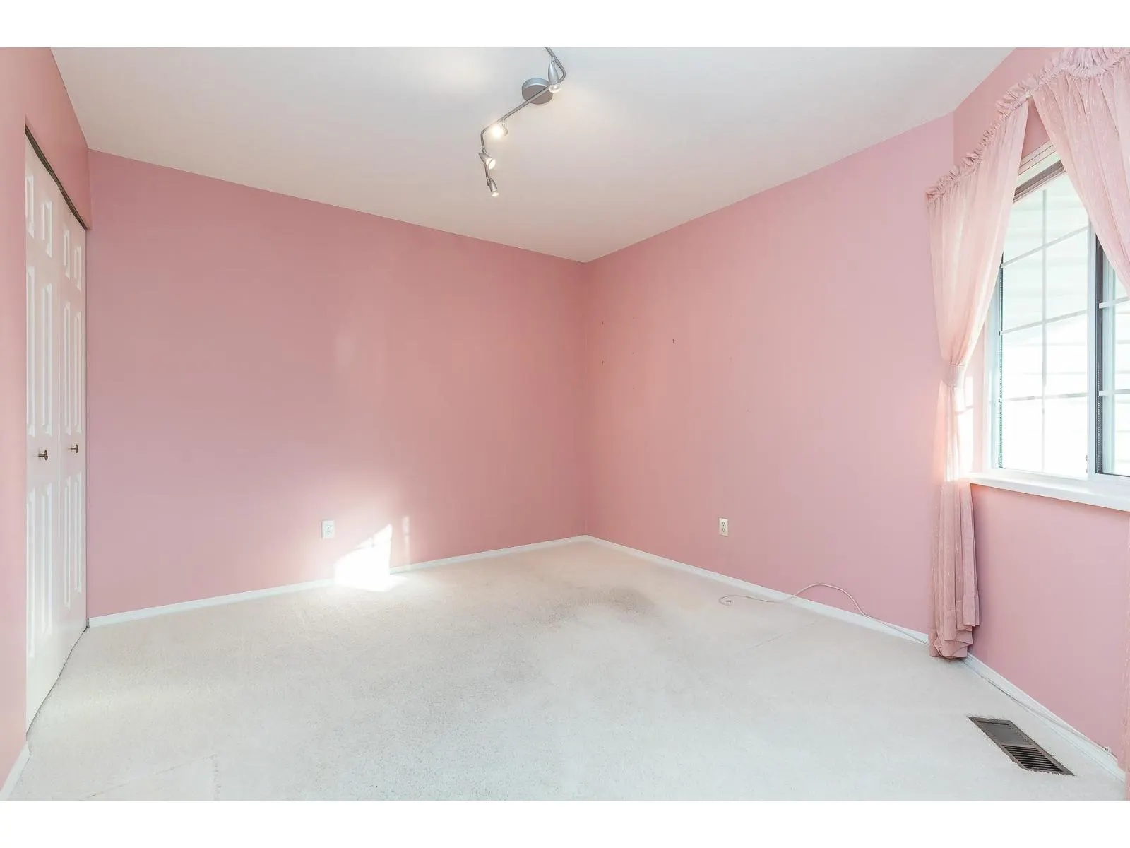 26 33922 KING ROAD