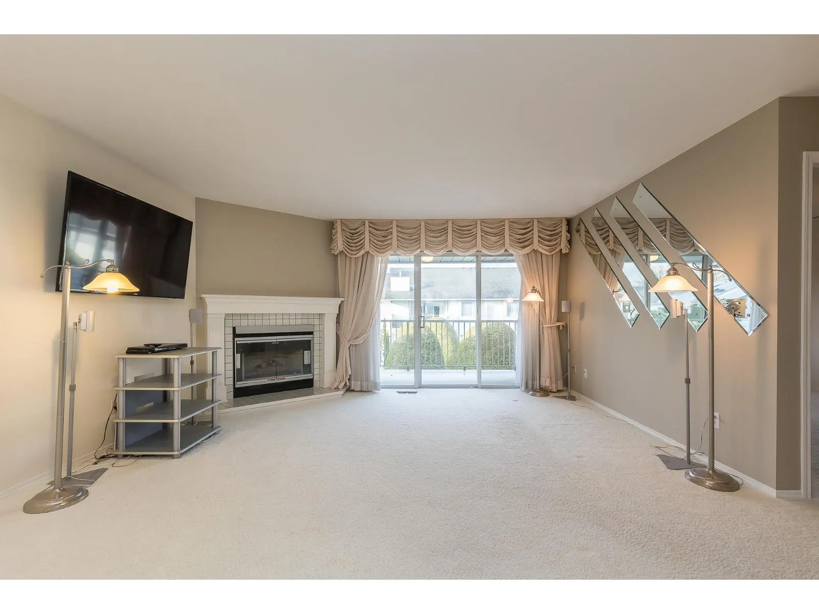 26 33922 KING ROAD