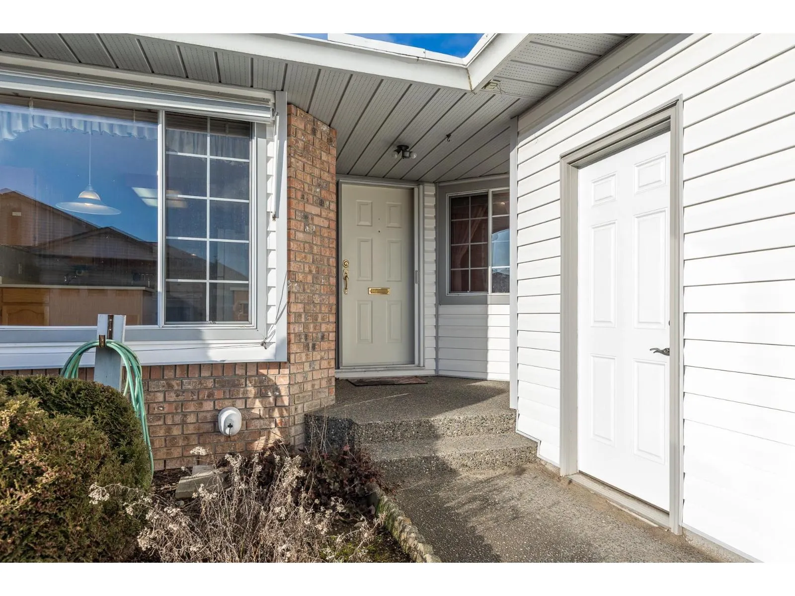 26 33922 KING ROAD