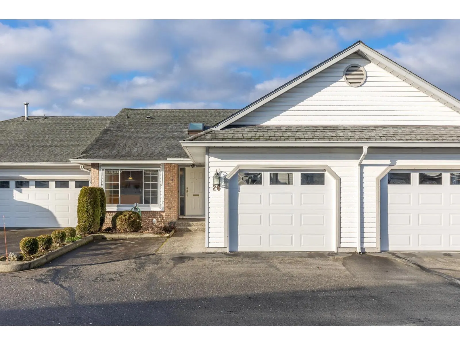 26 33922 KING ROAD