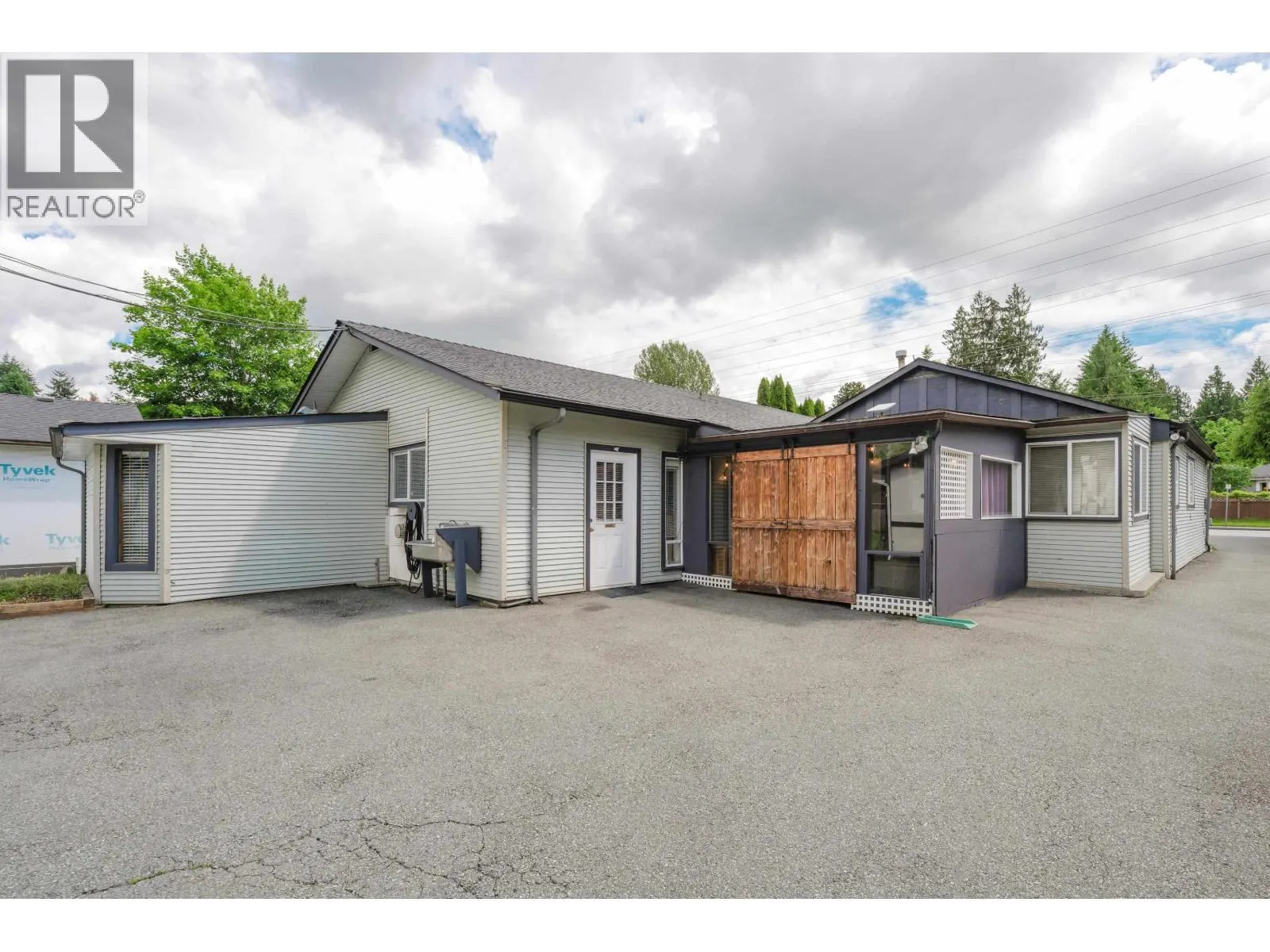 21089 DEWDNEY TRUNK ROAD