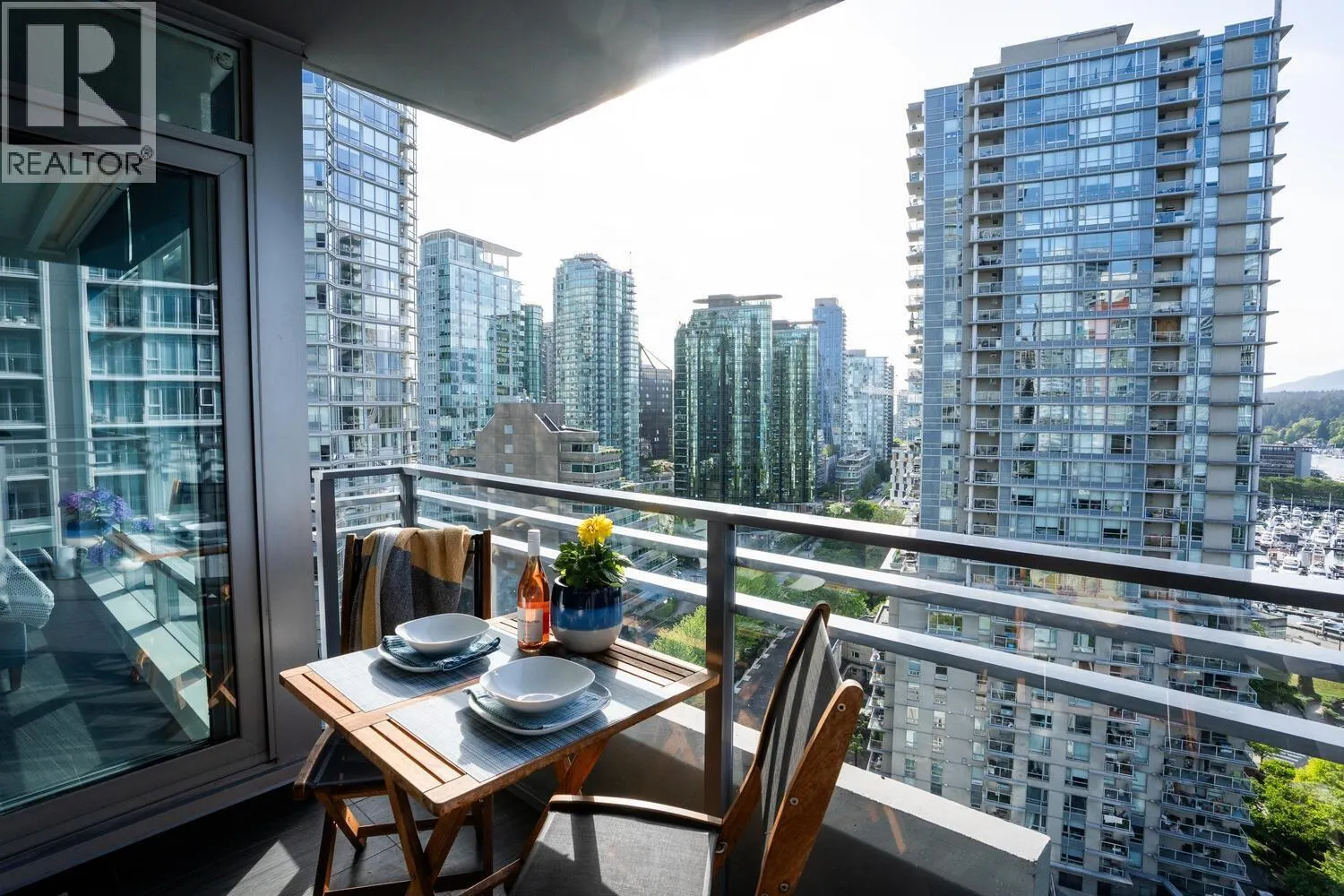 1702 1205 W HASTINGS STREET