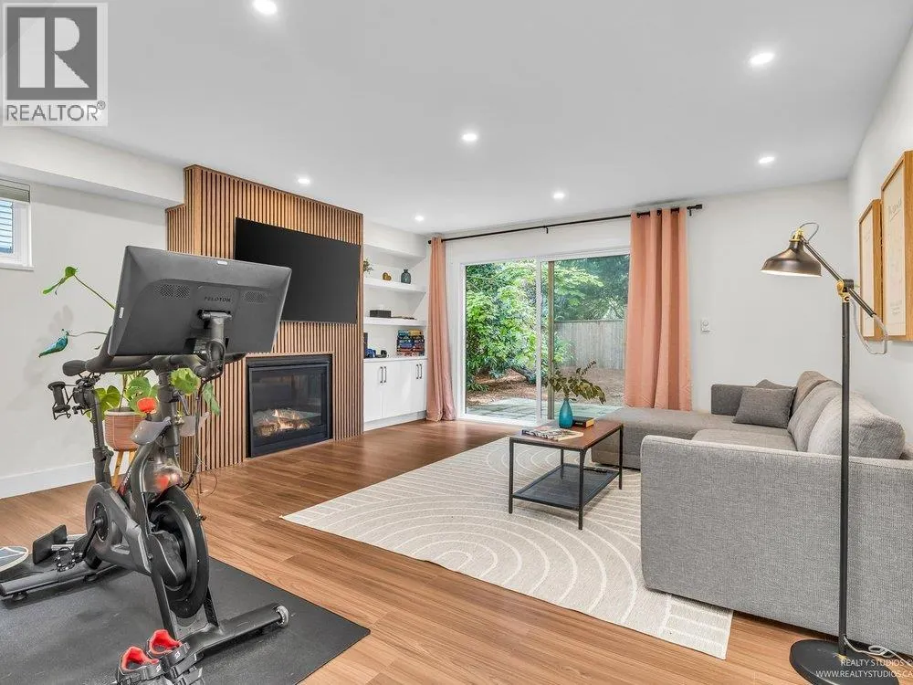 1636 FARRELL CRESCENT