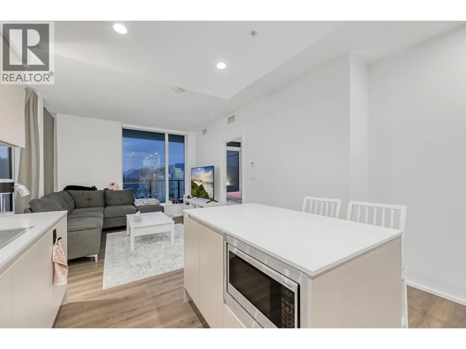4010 3809 EVERGREEN PLACE