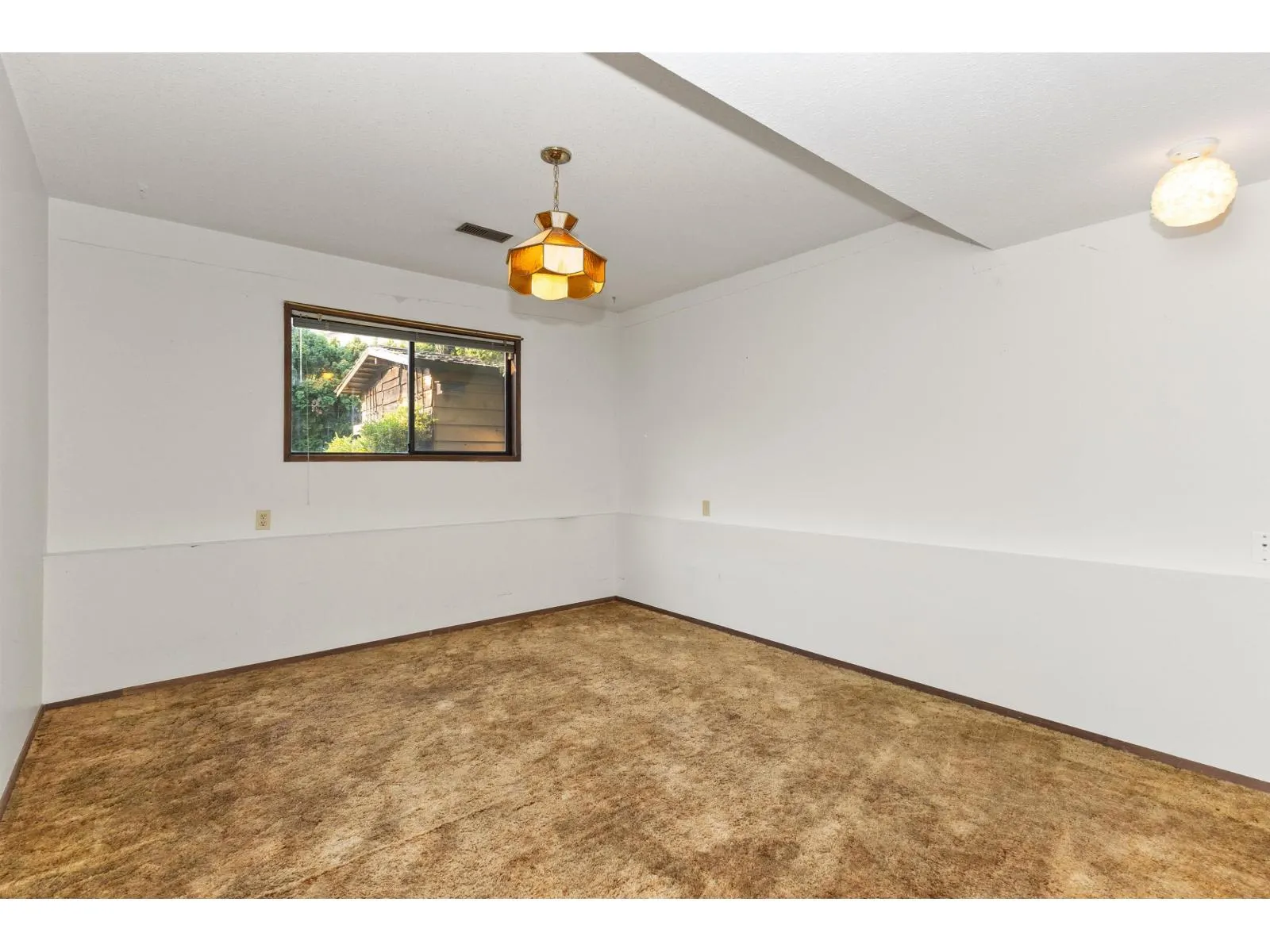 3783 NANAIMO CRESCENT