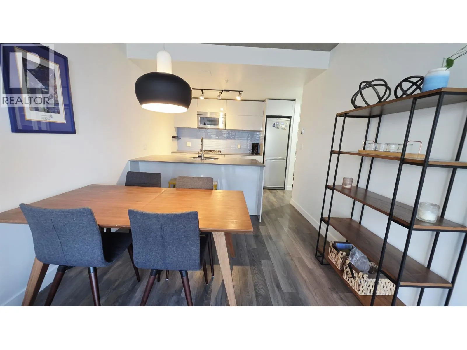 3005 128 W CORDOVA STREET