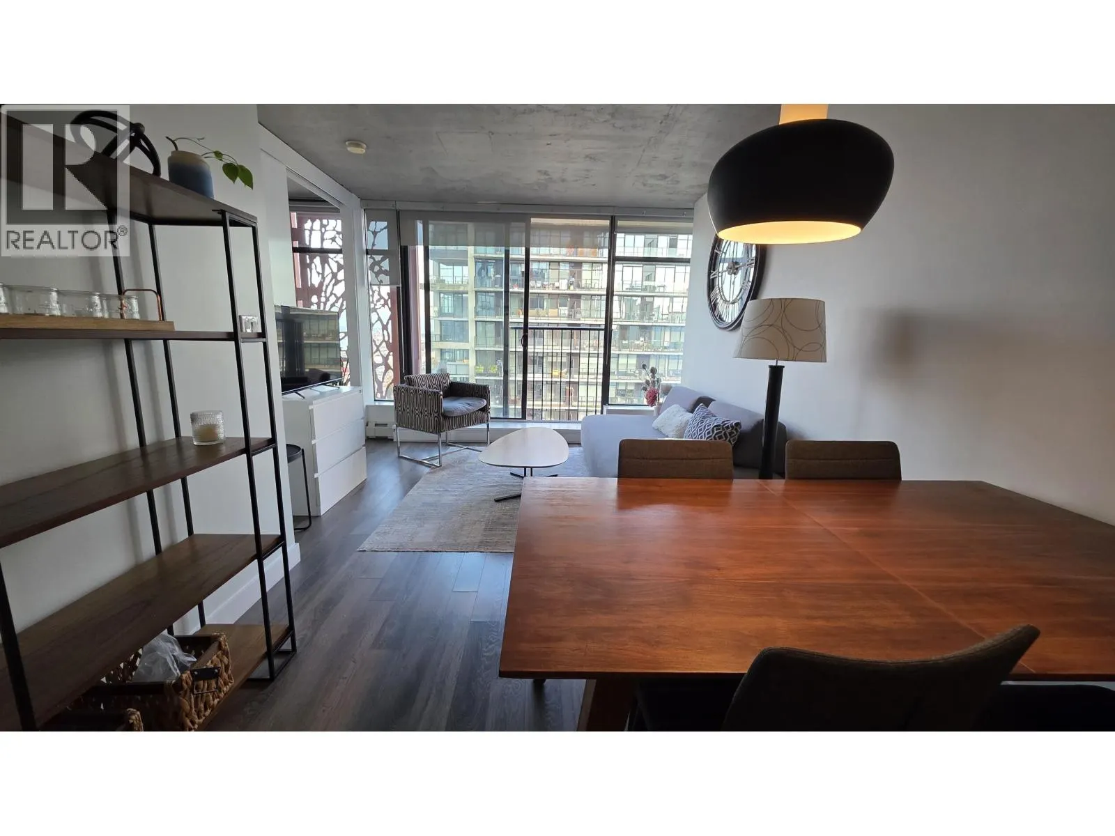 3005 128 W CORDOVA STREET