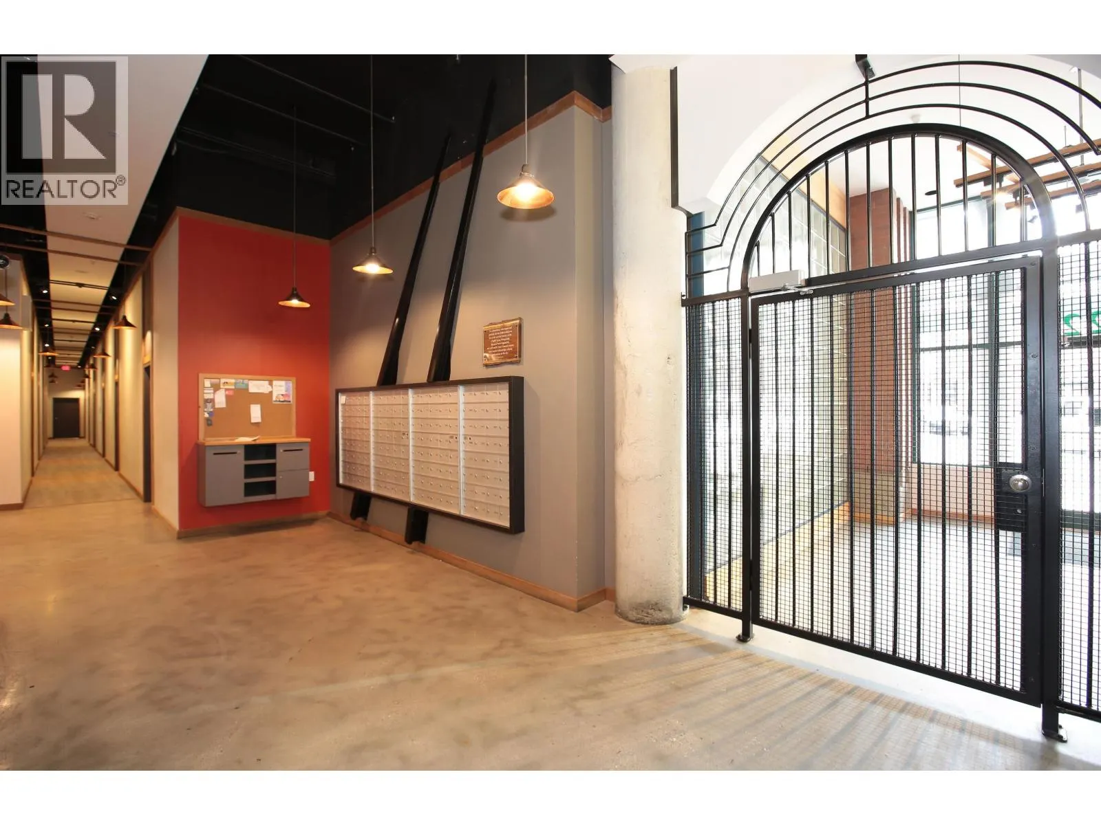 511 22 E CORDOVA STREET