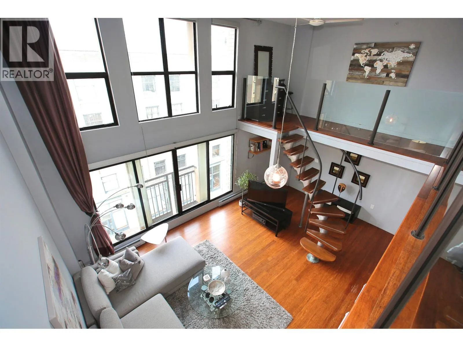 511 22 E CORDOVA STREET
