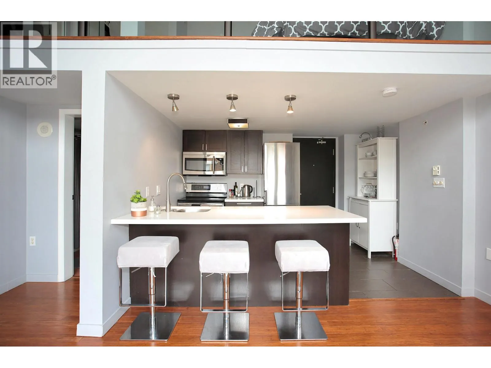 511 22 E CORDOVA STREET