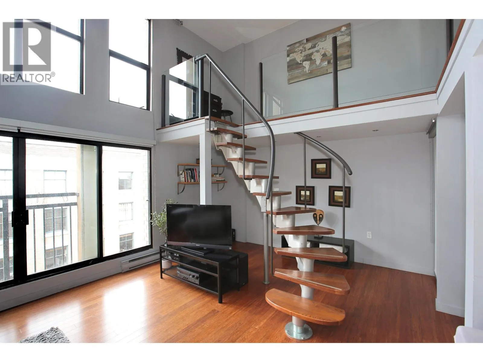 511 22 E CORDOVA STREET