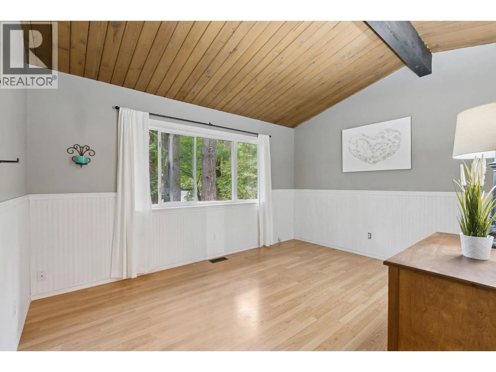 1433 MCNAIR DRIVE