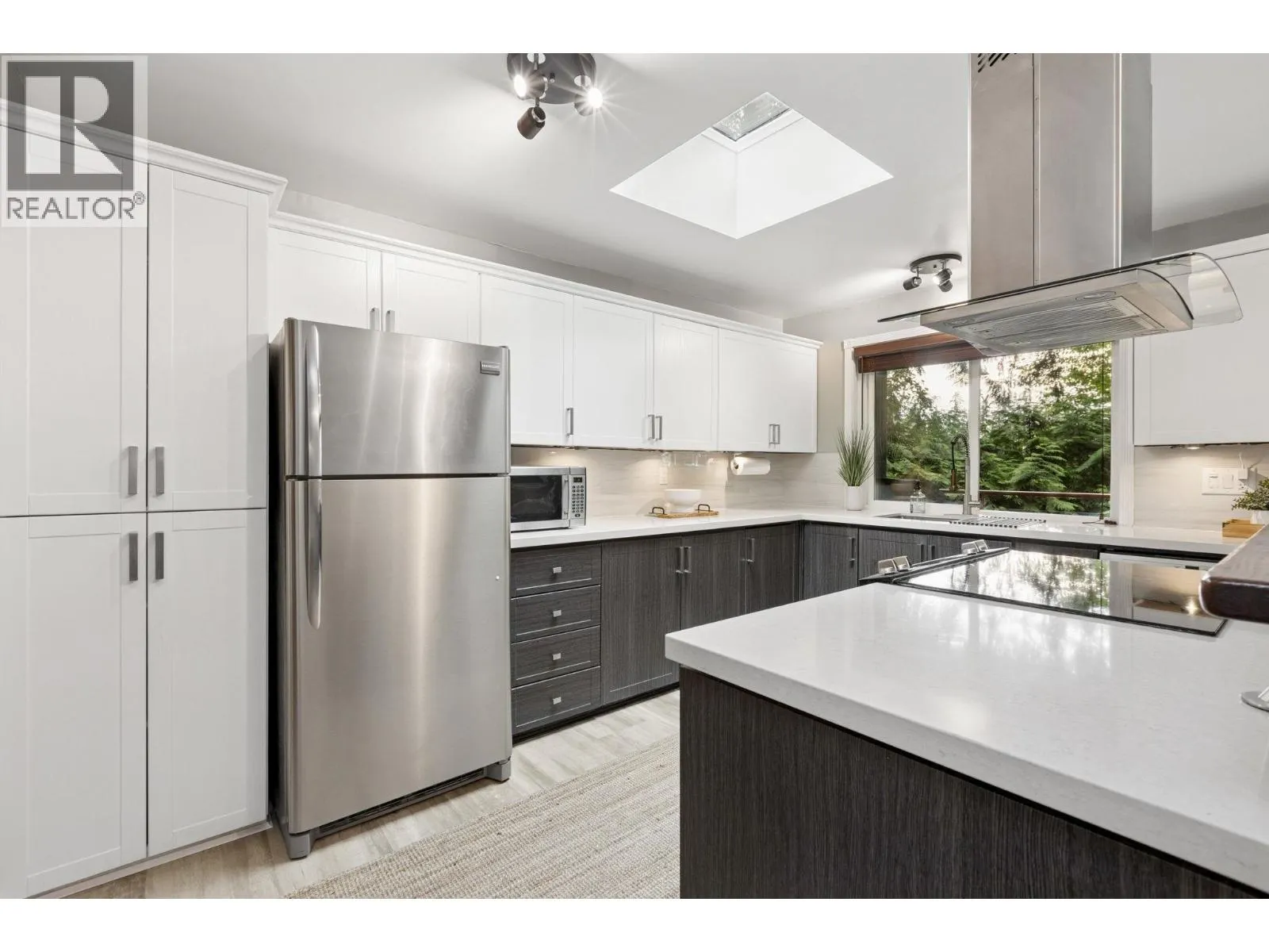 1433 MCNAIR DRIVE