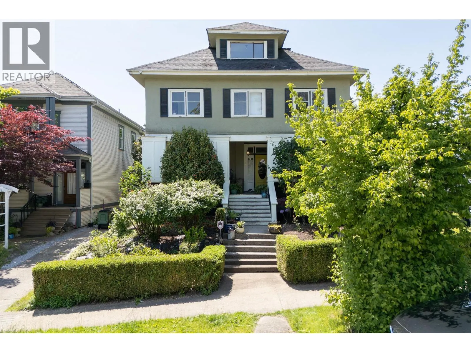 226 SECOND STREET