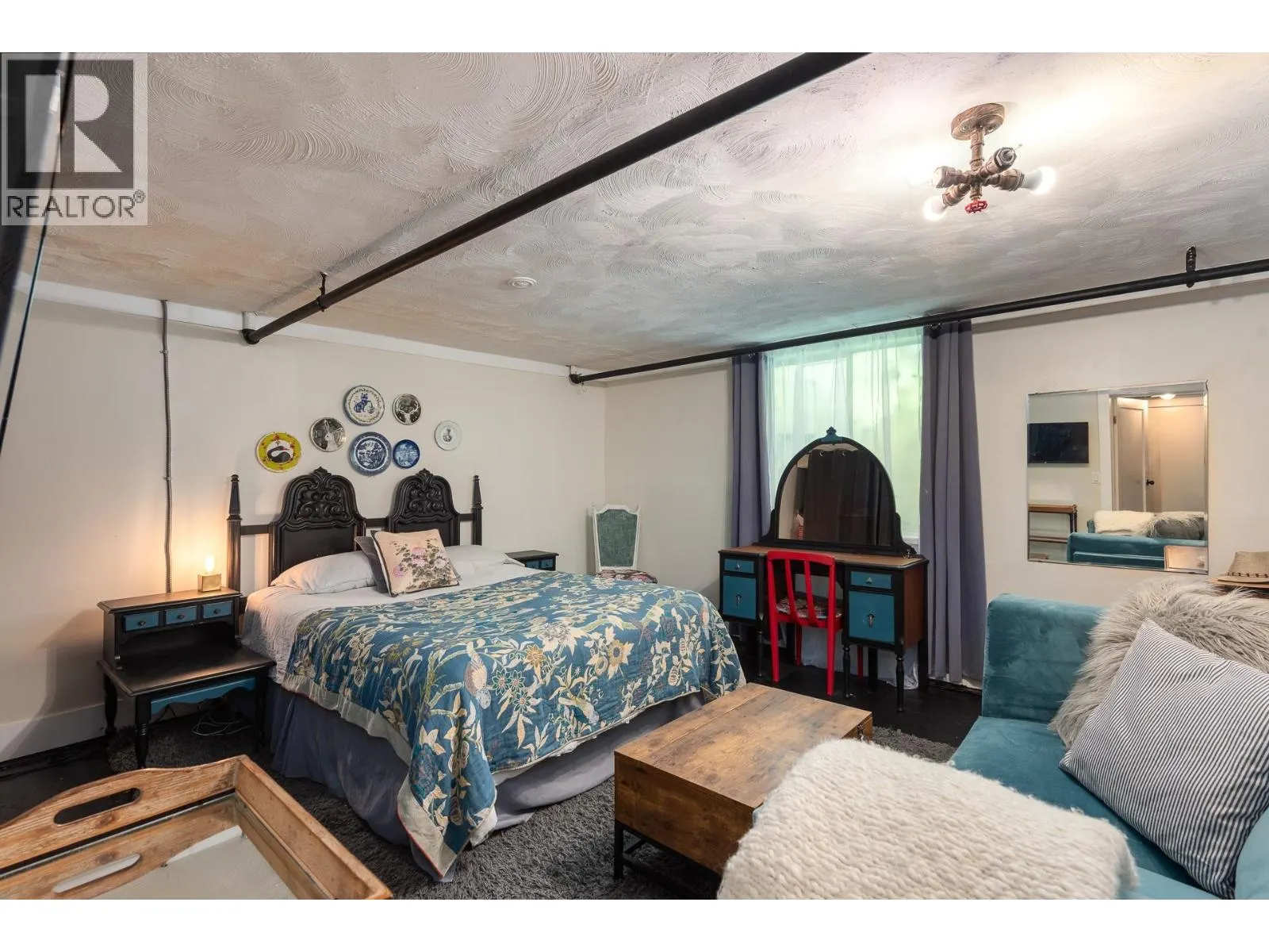 226 SECOND STREET