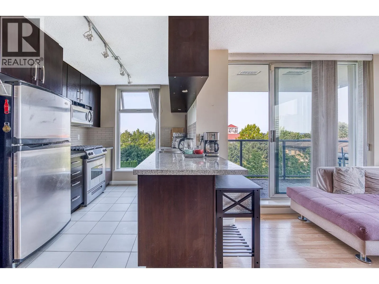 803 5068 KWANTLEN STREET