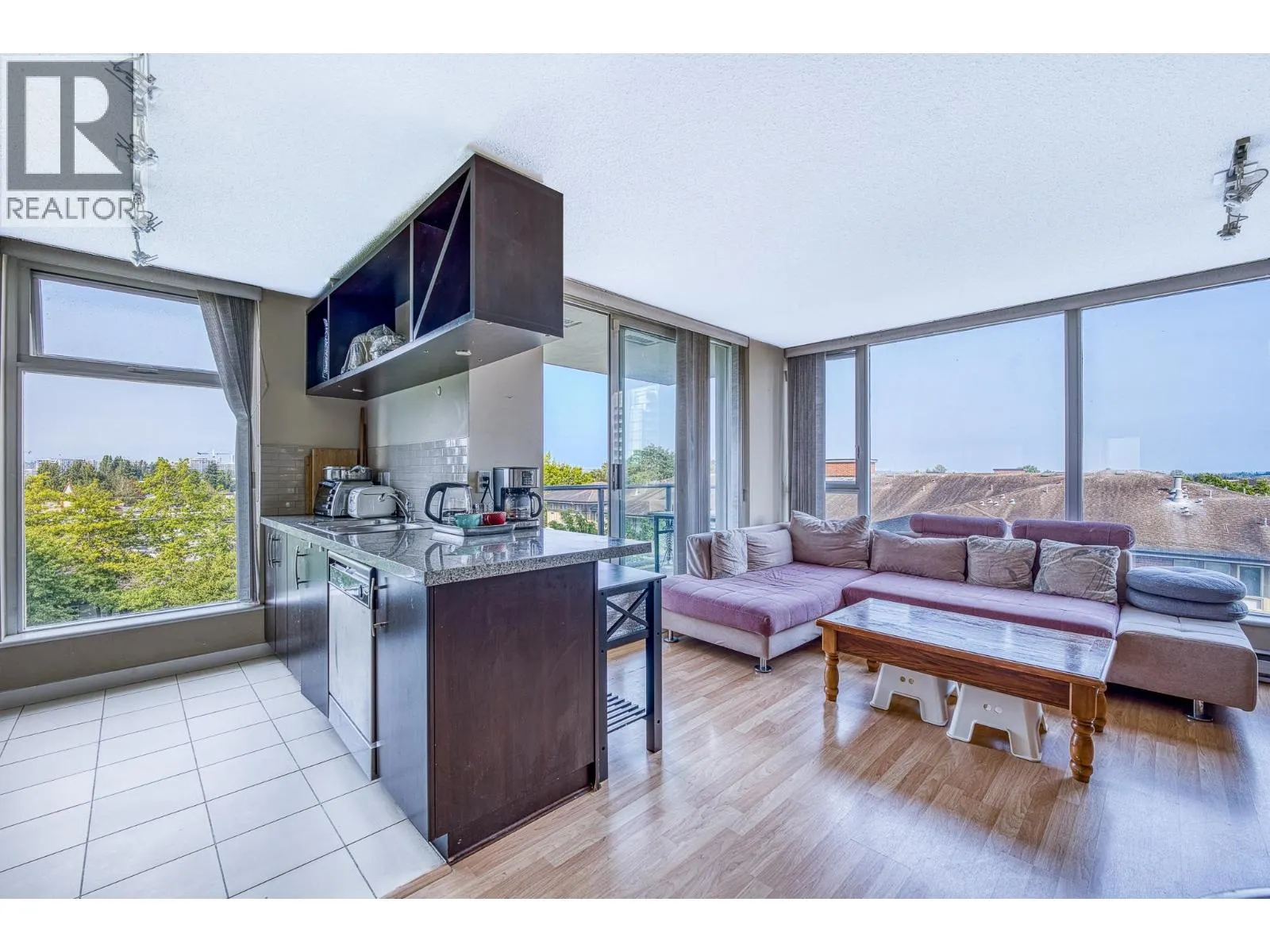 803 5068 KWANTLEN STREET