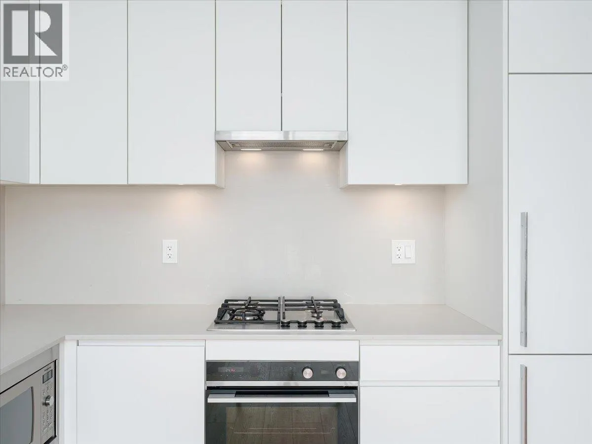 2505 2181 MADISON AVENUE