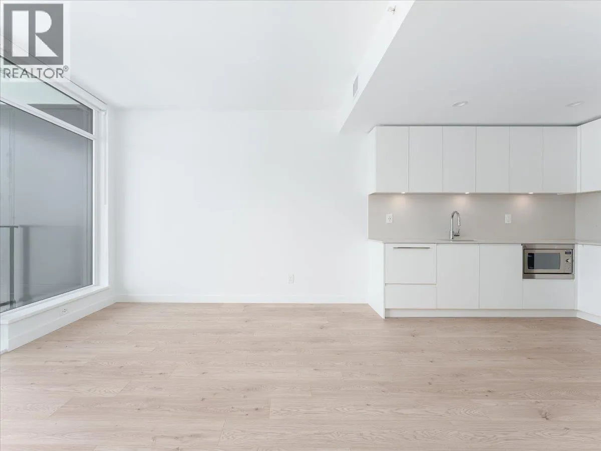 2505 2181 MADISON AVENUE
