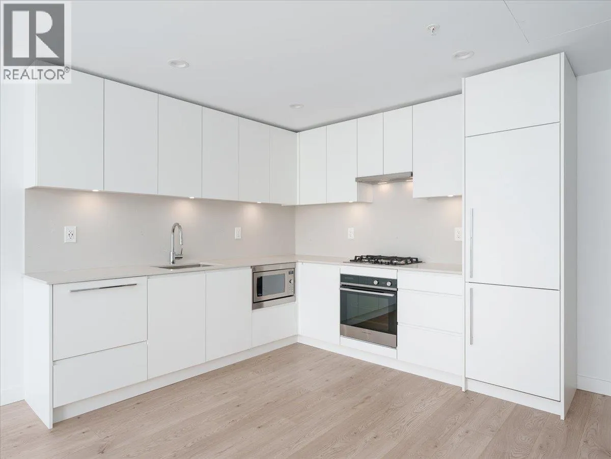 2505 2181 MADISON AVENUE