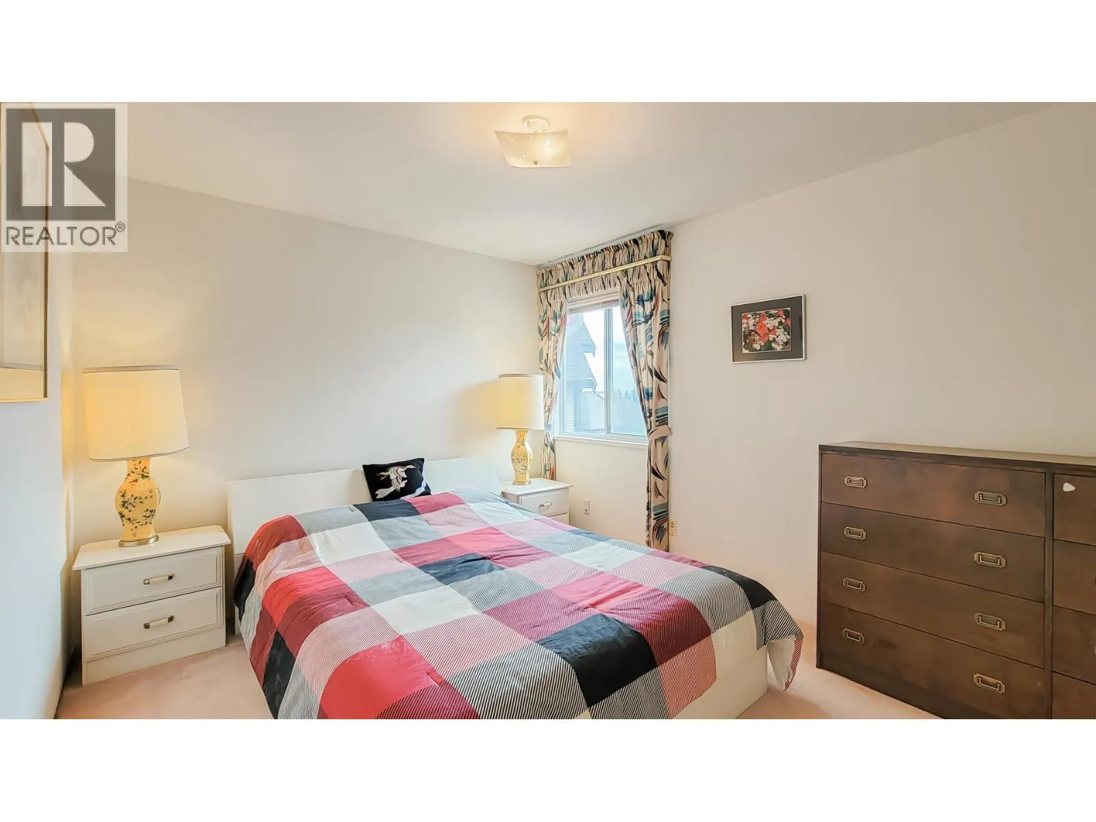 1406 VISTAVIEW COURT