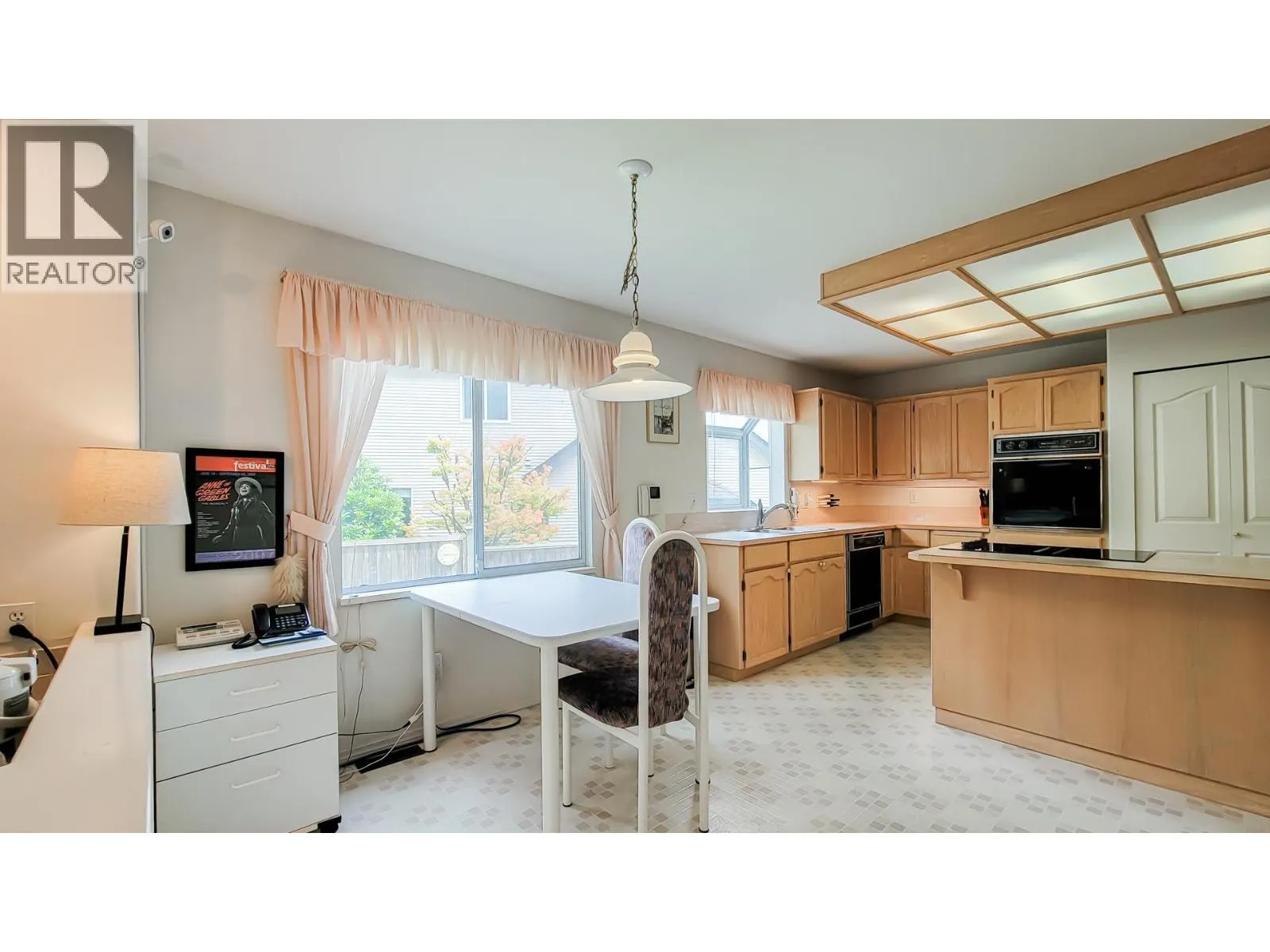 1406 VISTAVIEW COURT