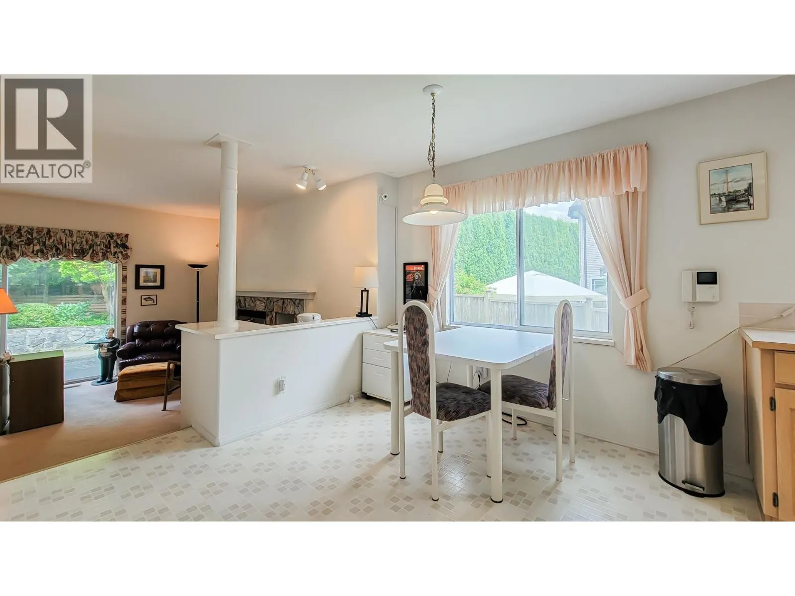 1406 VISTAVIEW COURT