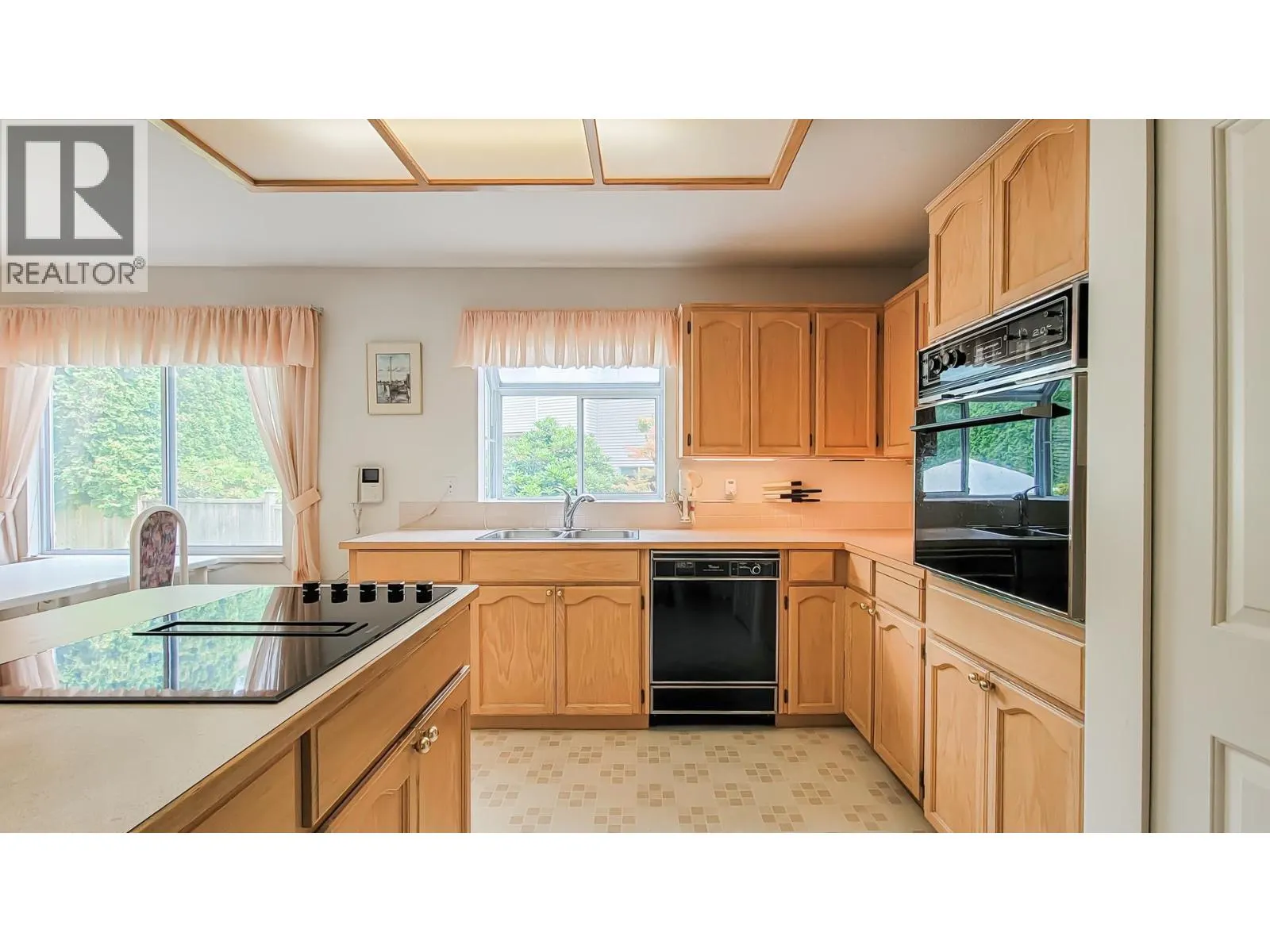 1406 VISTAVIEW COURT