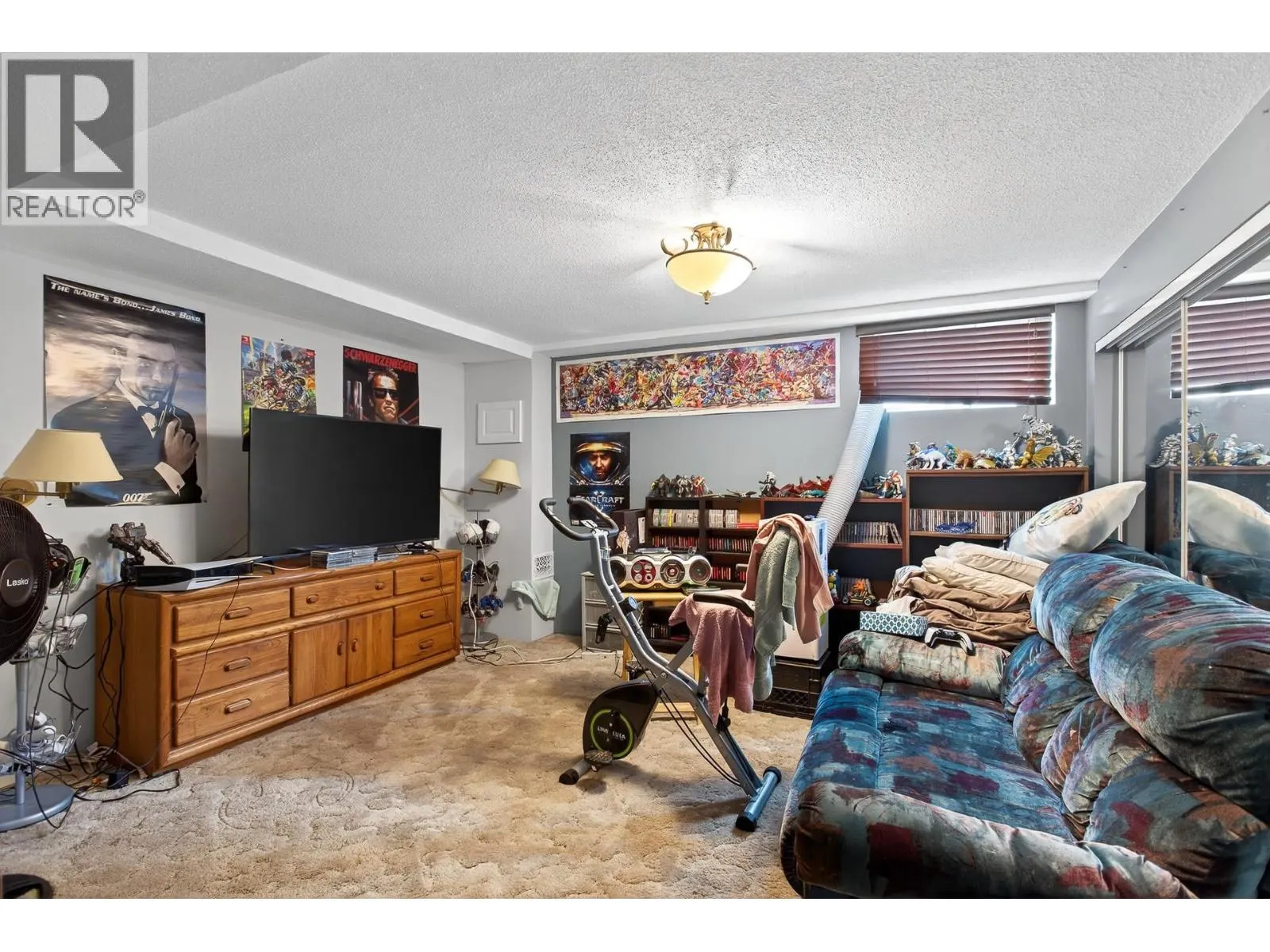 2126 KUGLER AVENUE