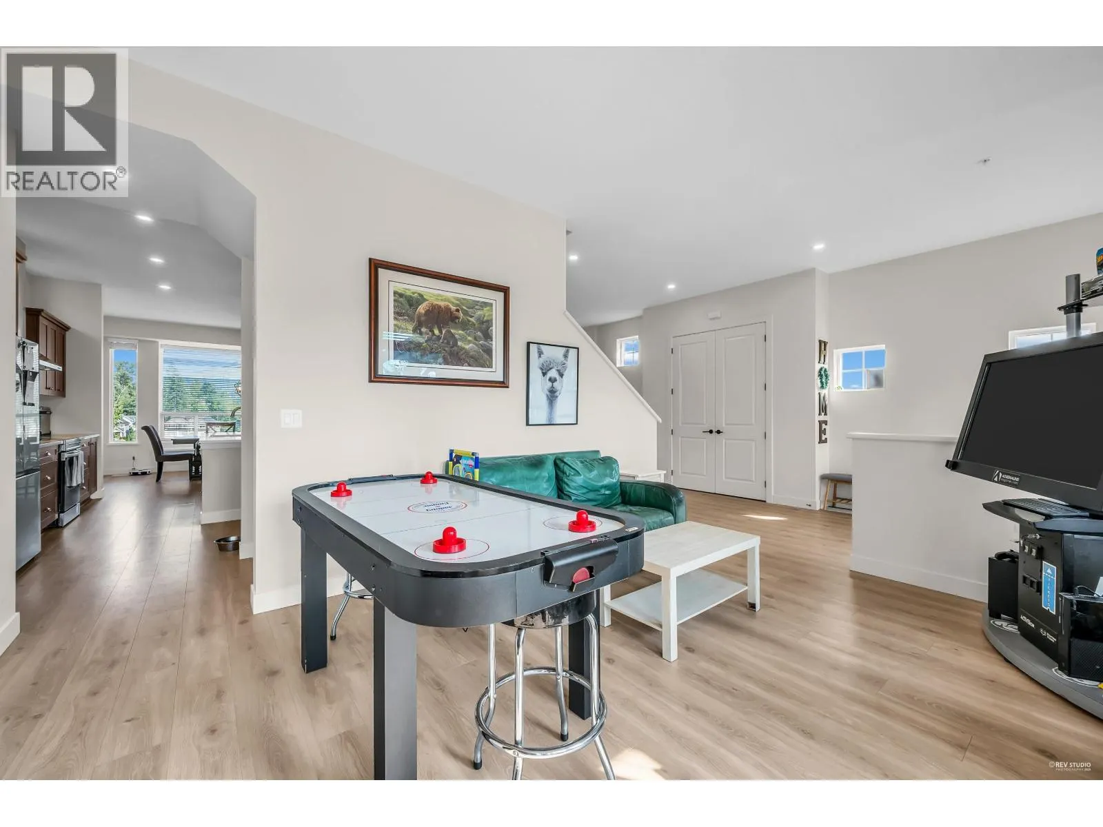 11004 HARRIS DRIVE