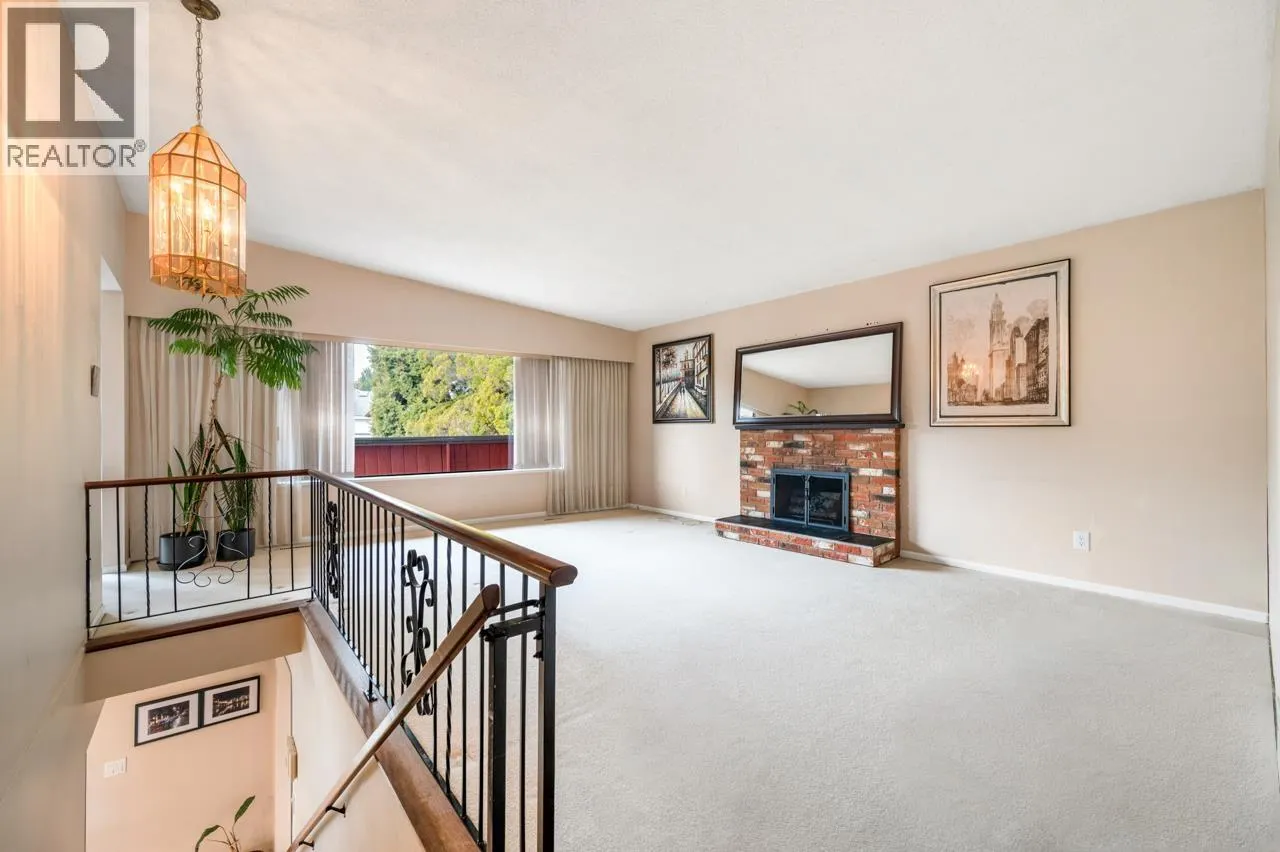 6680 COLTSFOOT DRIVE